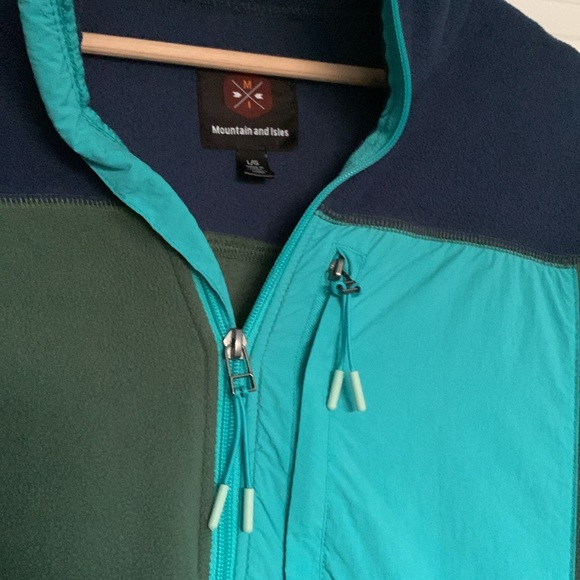 Men’s Mountain and Isles Fleece Pullover - Picture 2 of 4